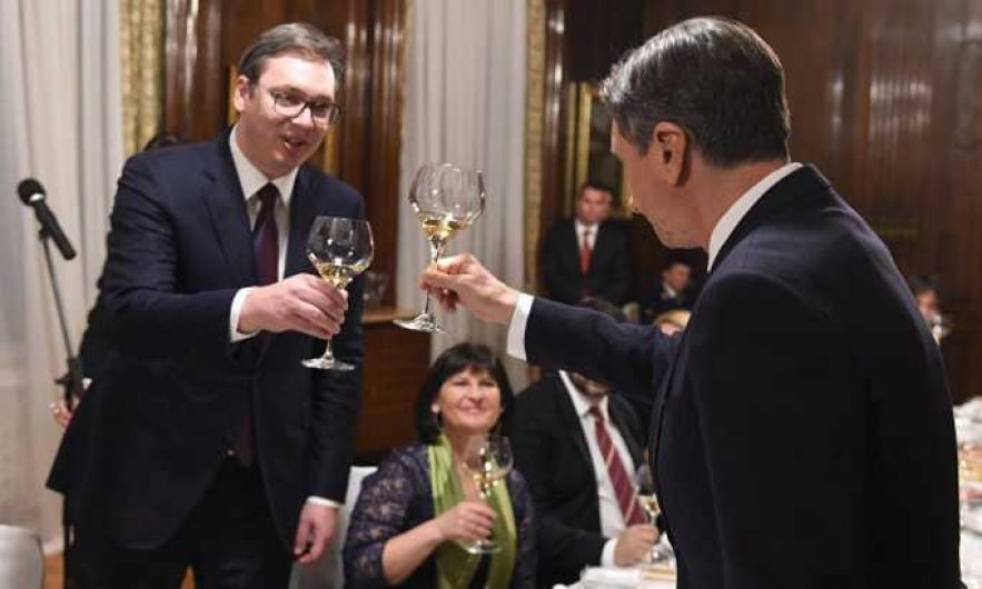 Vučić: Srbi vole Slovence