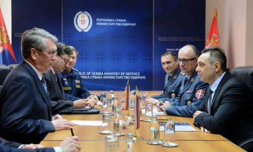 Vulin sa Čepurinom: Hvala za „migove“, čekamo oklopna vozila i tenkove