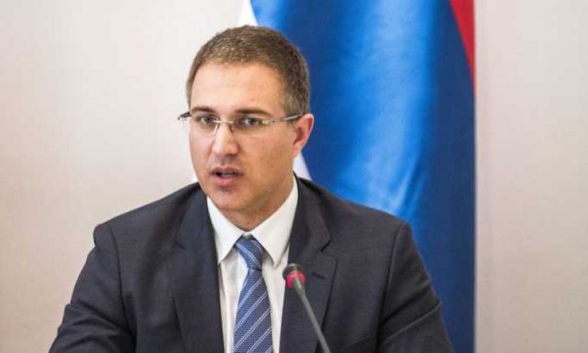 Stefanović o upadu demonstranata u RTS: Država će morati da reaguje