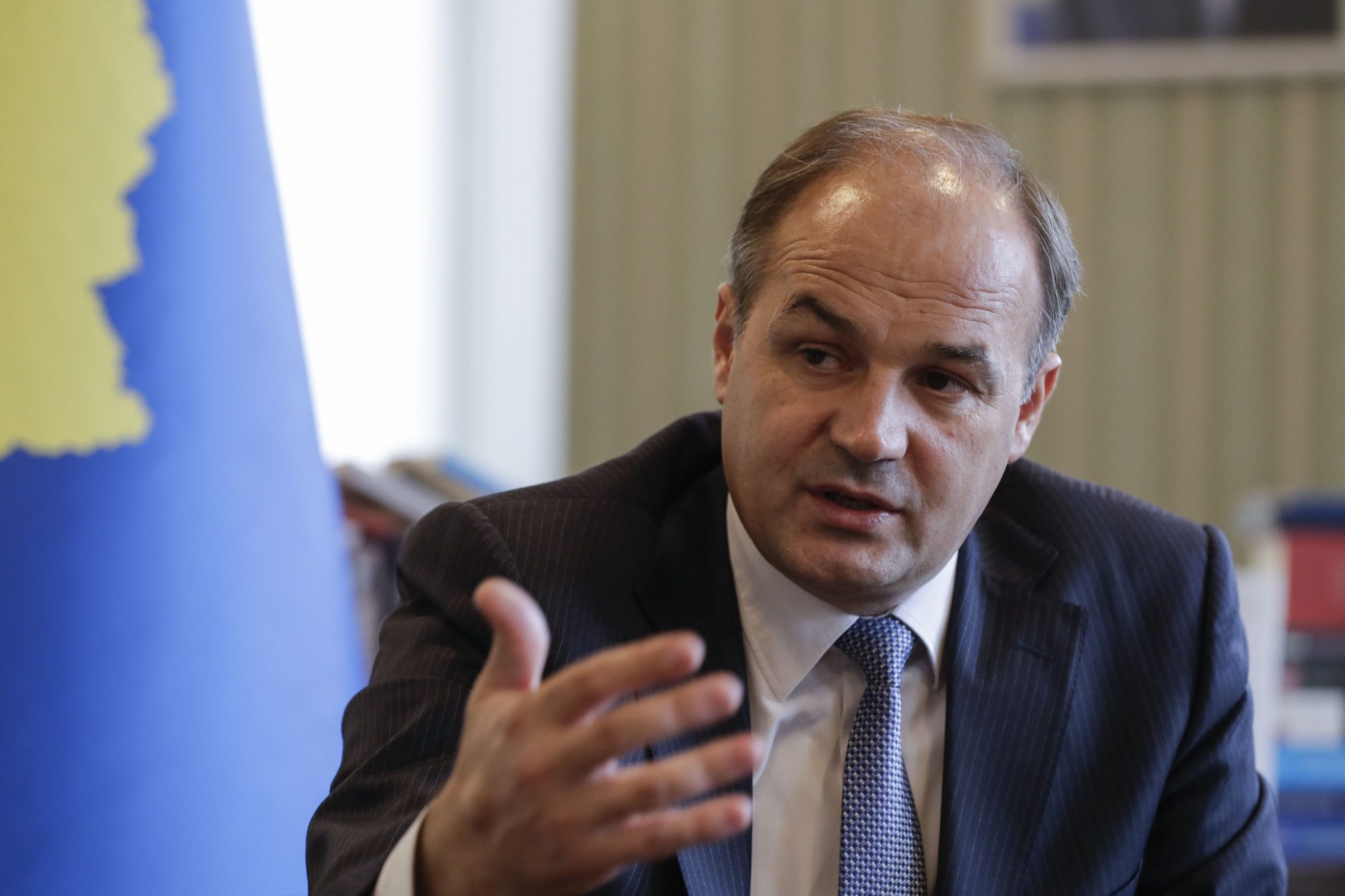 Hodžaj: Taksu treba obustaviti zbog Amerike