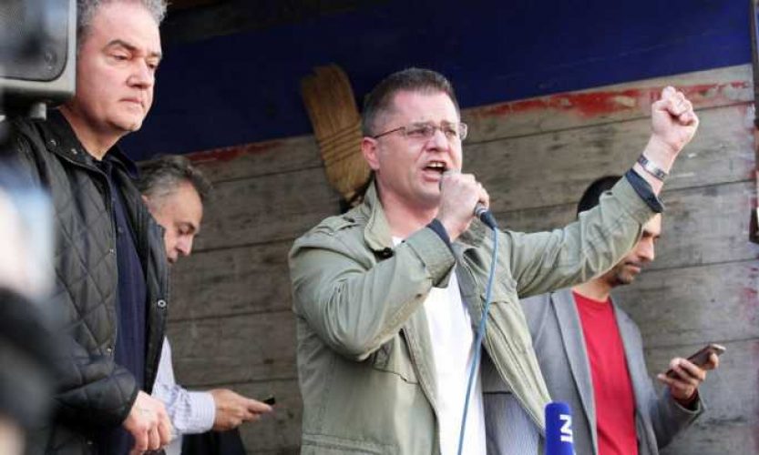 Jeremić: Vučić će pasti do Uskrsa