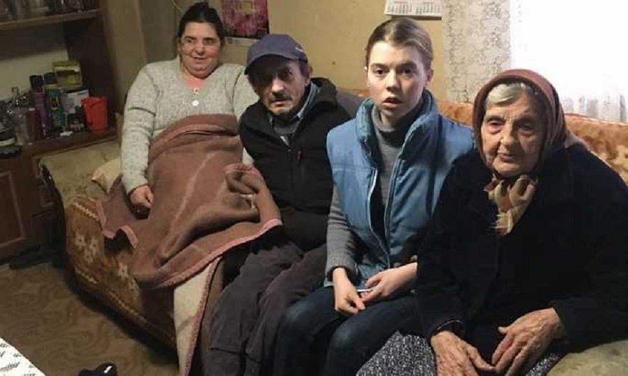 U prazne ruke s ljubavlju