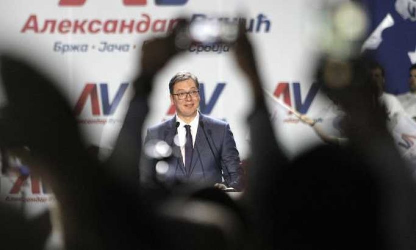 Vukadinović: Protesti oborili rejting SNS-a