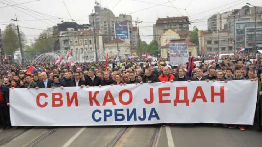 Dosta podela!