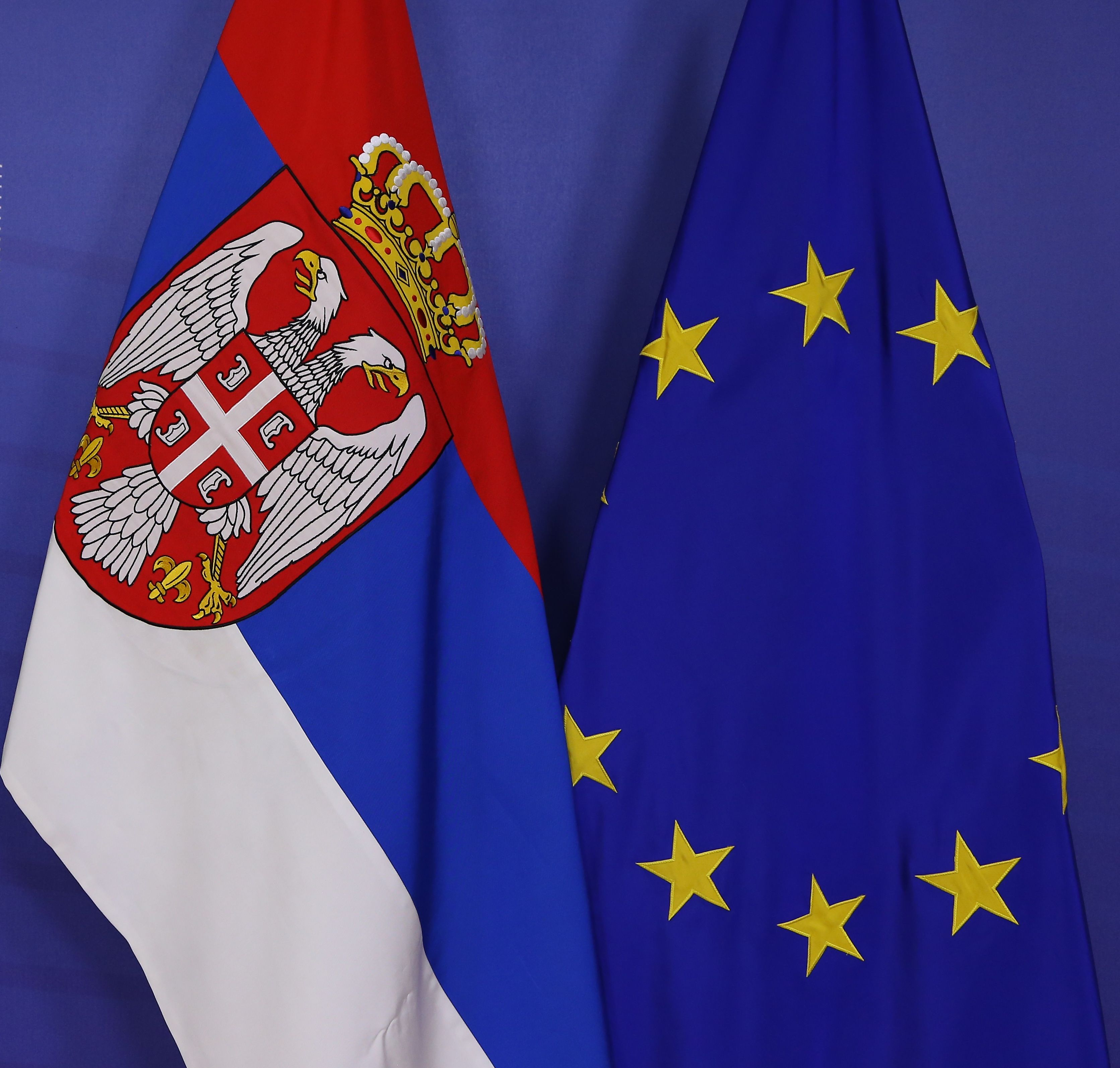 Iako lider EU integracija, Srbija pred rizikom od autoritarizma