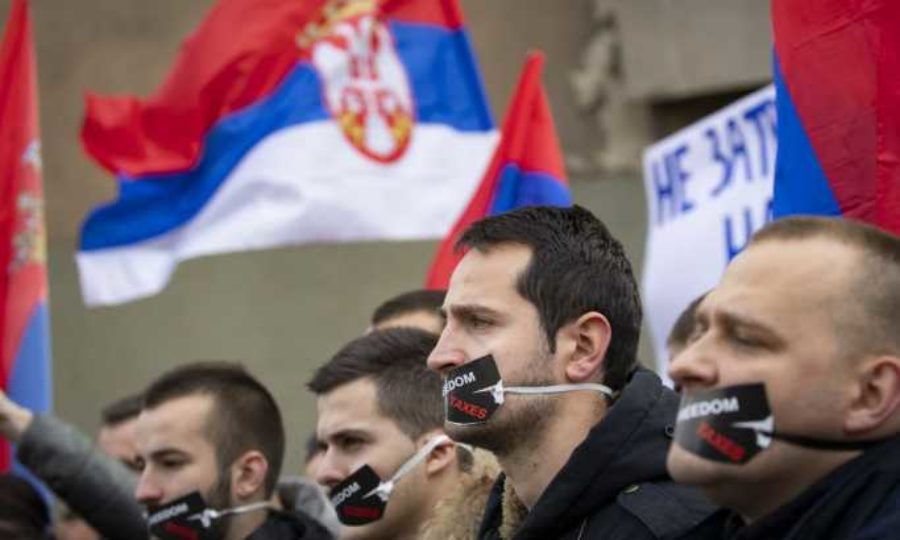 Kakav efekat ima taksa od 100 odsto na ekonomiju Kosova?