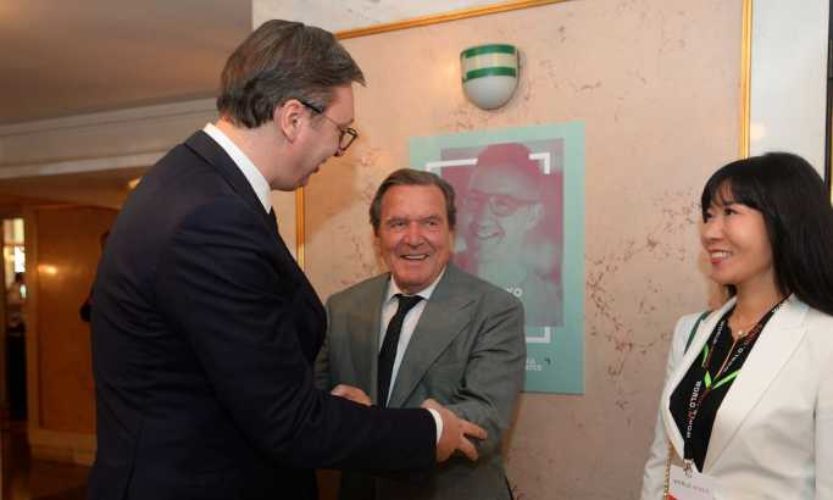 „World Minds“ u Beogradu: Vučić i Šreder iza zatvorenih vrata