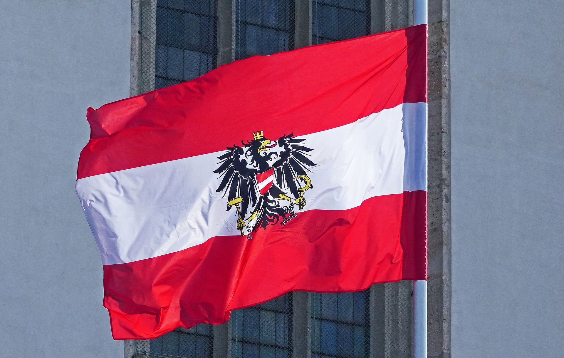 Brisel pritiska, Beč ćuti: Jedino opozicioni FPÖ brani austrijsku neutralnost