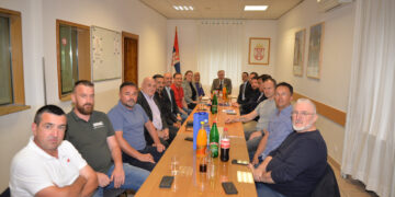 Svi kao jedan
