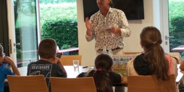 Poezija usrećuje decu